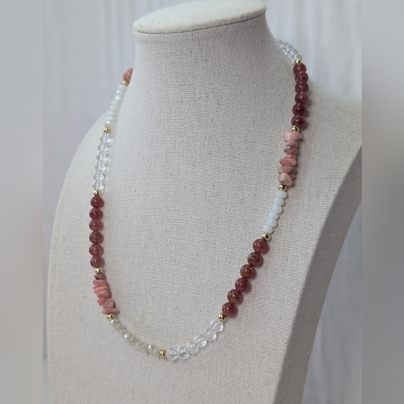 Quartz & Crystal Artisan Necklace D100